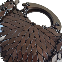 Bolsa Marrom em Madeira Artesanal