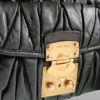 Bolsa Miu Miu Matelassê Preta