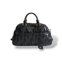Bolsa Miu Miu Matelassê Preta