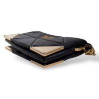 Bolsa Prada Quilted Triangle Preta Ferragens Douradas