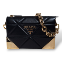 Bolsa Prada Quilted Triangle Preta Ferragens Douradas