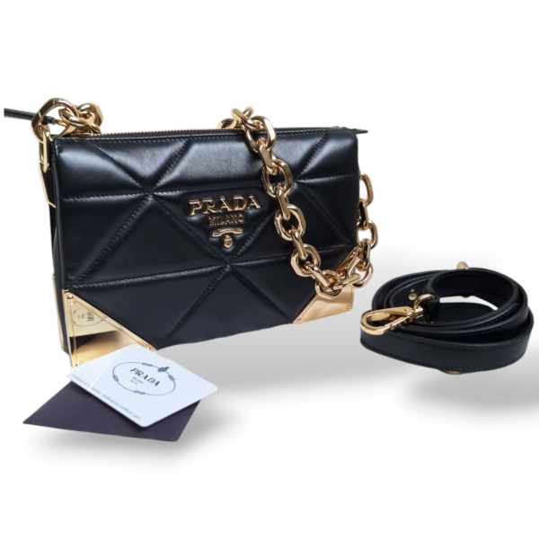 Bolsa Prada Quilted Triangle Preta Ferragens Douradas