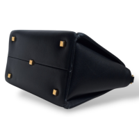 Bolsa Valentino Preta One Stud 