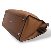 Bolsa Fendi Peekaboo X-Lite Medium Caramelo