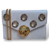 Bolsa Fendi Off White com Detalhes em Python