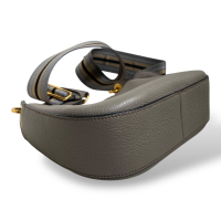 Bolsa Prada com Logo na Alça