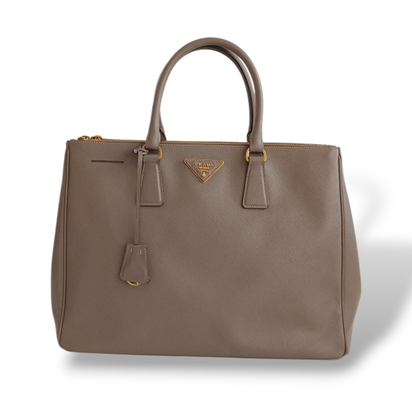 Bolsa Prada Saffiano Lux Galleria Argila 