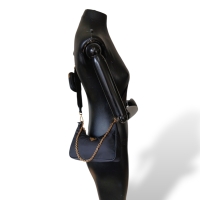 Bolsa Prada Re-Edition Nylon Preta