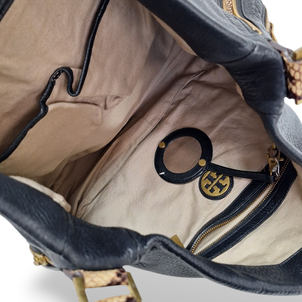 Bolsa Tory Burch Dena Hobo em Couro Preto Com Alça em Python