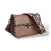 Bolsa Valentino Rockstud Guitar Nude