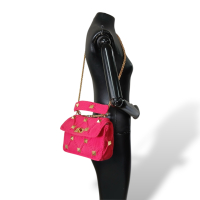 Bolsa Valentino Garavani Knit Roman Stud Vermelha Bolsa Valentino Garavani Knit Roman Stud Vermelha
