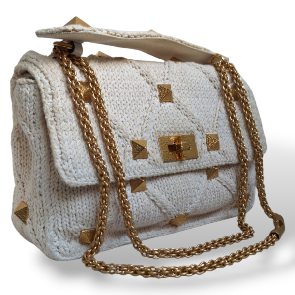 Bolsa Valentino Garavani Knit Roman Stud Off White 