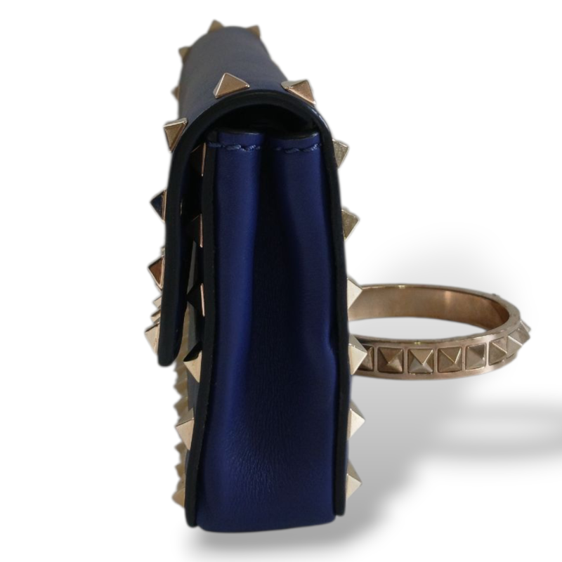Clutch Valentino Bracelete em Couro Azul Ferragem Light Gold 