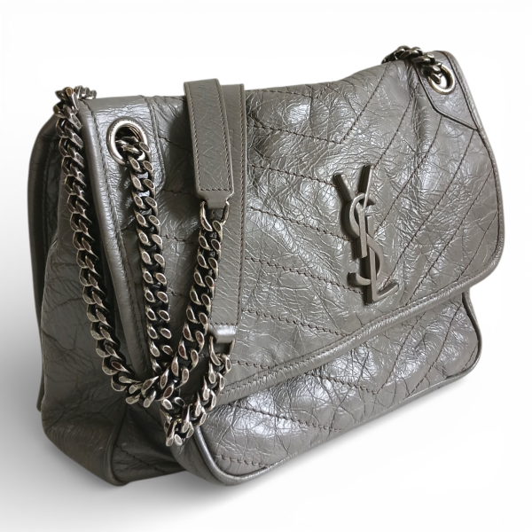 Bolsa Yves Saint Laurent Niki Cinza