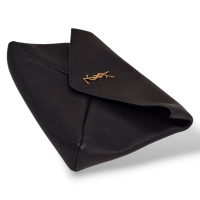 Clutch Yves Saint Laurent Cassandre Preta