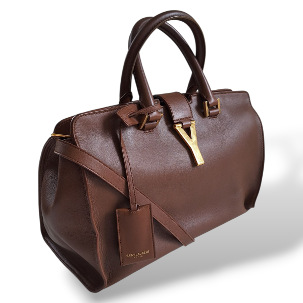Bolsa Yves Saint Laurent Chic Marrom  Bolsa Yves Saint Laurent Chic Marrom