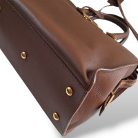 Bolsa Yves Saint Laurent Chic Marrom  Bolsa Yves Saint Laurent Chic Marrom