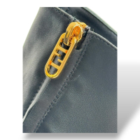 Bota Fendi Preta com Salto Dourado - 36