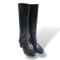 Bota Chanel Preta Cano Alto - 34 Bota Chanel Preta Cano Alto - 34