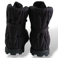 Bota Miu Miu em Nylon Matelassê Preta-37