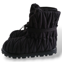 Bota Miu Miu em Nylon Matelassê Preta-37