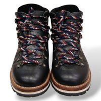 Bota Moncler em Couro Preto - 38