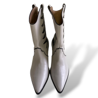Bota NK Store Branca e Preta-38