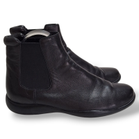 Bota Prada Sport Preta-35
