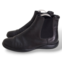 Bota Prada Sport Preta-35