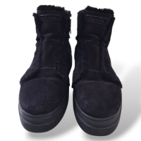 Bota Prada Suede Preto-38