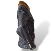 Jaqueta AllSaints de Couro com Gola Pelo - 38 Jaqueta AllSaints de Couro com Gola Pelo - 38