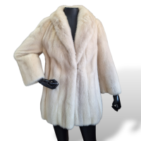 Casaco de Pele Off White