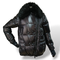 Casaco/Colete Moncler Preto com Capuz de Pelo - PP