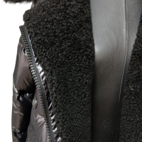 Casaco/Colete Moncler Preto com Capuz de Pelo - PP