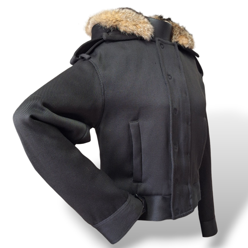 Bomber Talie NK Preta com Gola de Pele - 38