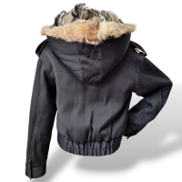 Bomber Talie NK Preta com Gola de Pele - 38
