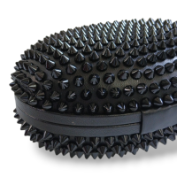 Clutch Christian Louboutin Oval Spikes Mina Preta Clutch Christian Louboutin Oval Spikes Mina Preta