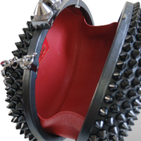 Clutch Christian Louboutin Oval Spikes Mina Preta Clutch Christian Louboutin Oval Spikes Mina Preta
