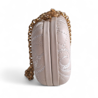 Clutch Versace Off White com Alça Corrente