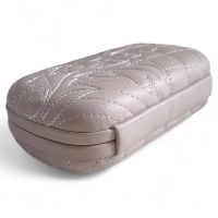 Clutch Versace Off White com Alça Corrente