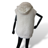 Colete Moncler Off White com Pelo Interno e Capuz-36