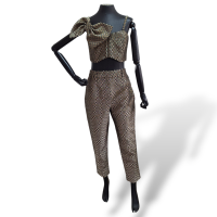 Conjunto NK Store Preto e Dourado - 38