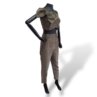 Conjunto NK Store Preto e Dourado - 38
