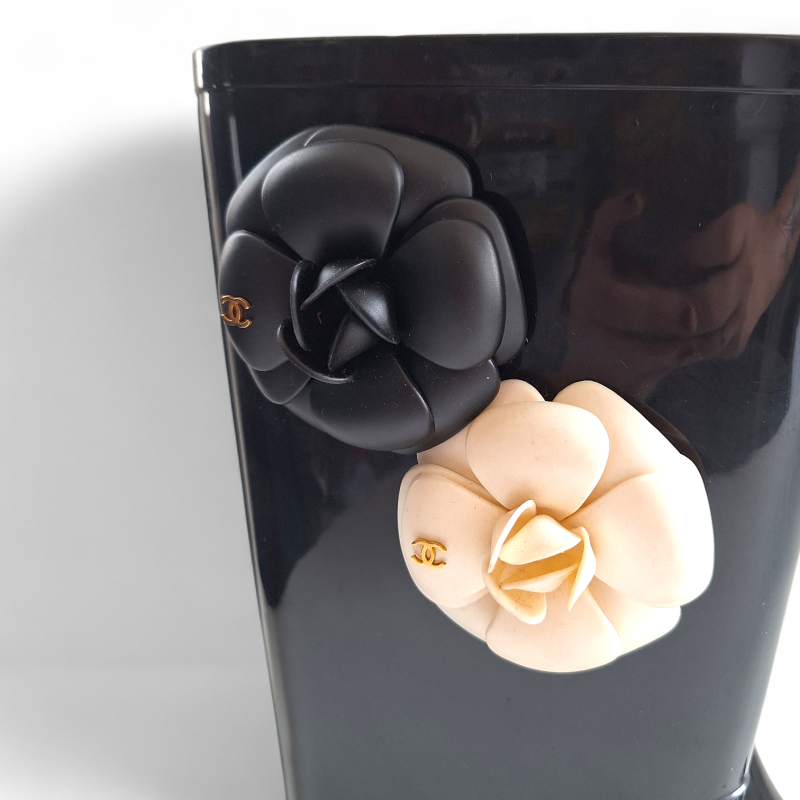 Galocha Chanel Camélias - 36