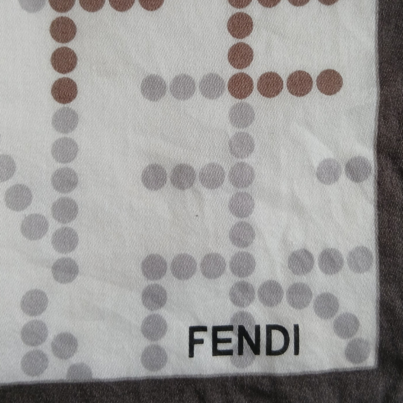 Lenço Fendi Monograma Cinza