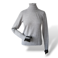 Malha NK Cinza Gola Alta - M