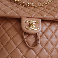 Mochila Chanel Urban Spirit Caramelo 