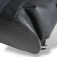 Mochila Louis Vuitton Christopher MM Preta 