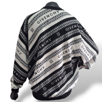 Malha Givenchy Preta e Branca - M