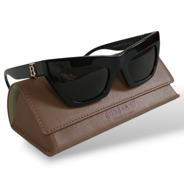 Óculos Burberry Preto BE4405